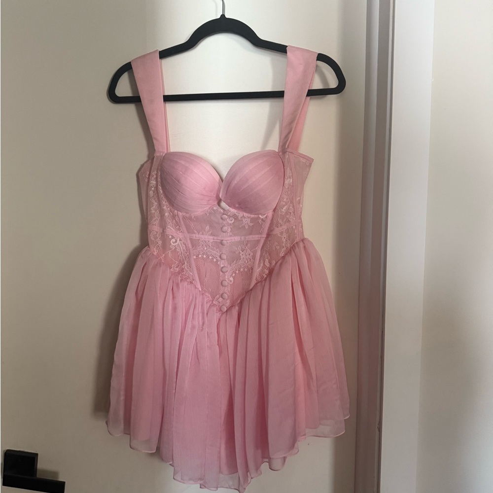 Elegant Pink Lace Dress